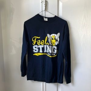 College sports tee, size: small